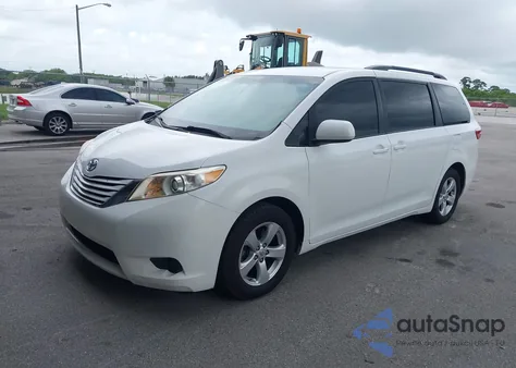 2017 Toyota Sienna Le 8 Passenger from USA, damaged, VIN 5TDKZ3DC5HS822953